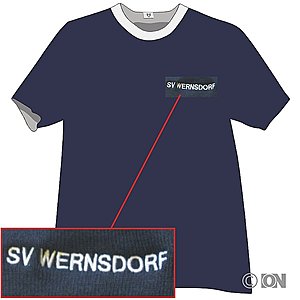 Textstickereien auf Textilien