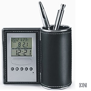 Stiftekcher Black and White